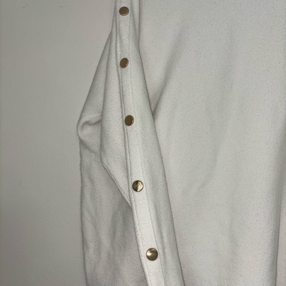 Women's White cottage core gold Button-Detail Sweater - Picture 4 of 5